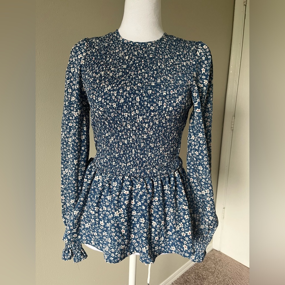 NWT Fashion Round Neck Floral Blouse